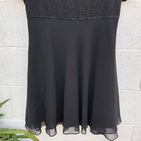 🌿 5/$30 Laurence Kazar Beaded Party Dress - Picture 3 of 5